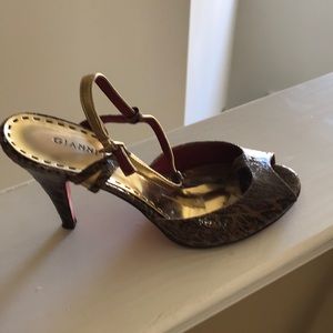 Size 7 1/2 leopard print heels